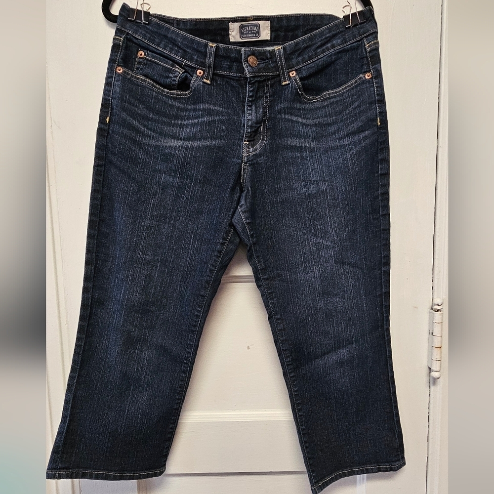 Signature by Levi Strauss Dark Blue Capri Jeans Size 10